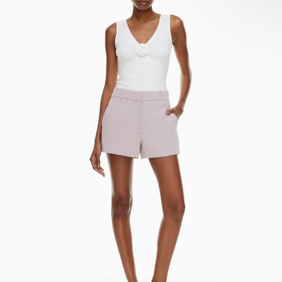 Aritzia Pants - Aritzia Wilfred Anthem Shorts  | Green Tailored Shorts | Size 12 | NWT